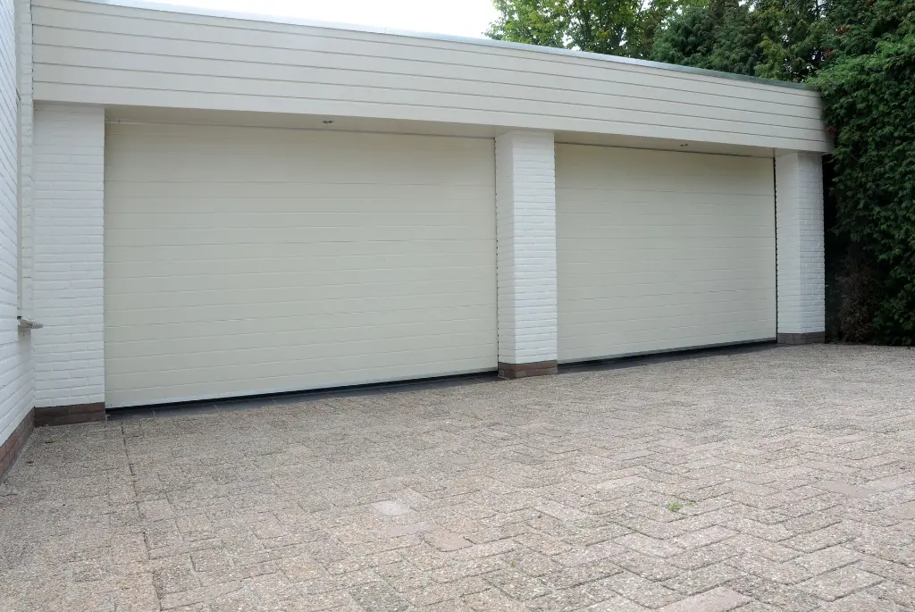 Garage_085_HR.webp